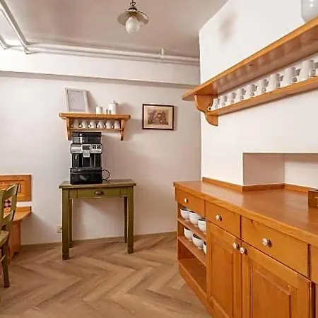 Berghi & 3* 크라니스카고라