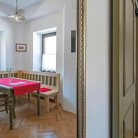 Berghi & 3*